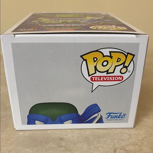 Funko Pop Teenage Mutant Ninja Turtles Leonardo NIB - Picture 5 of 6